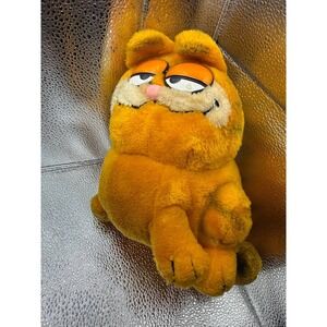 Vintage Garfield The Cat 1981 Dakin Plush Sitting 10in Sleepy Stuffed Animal Vtg